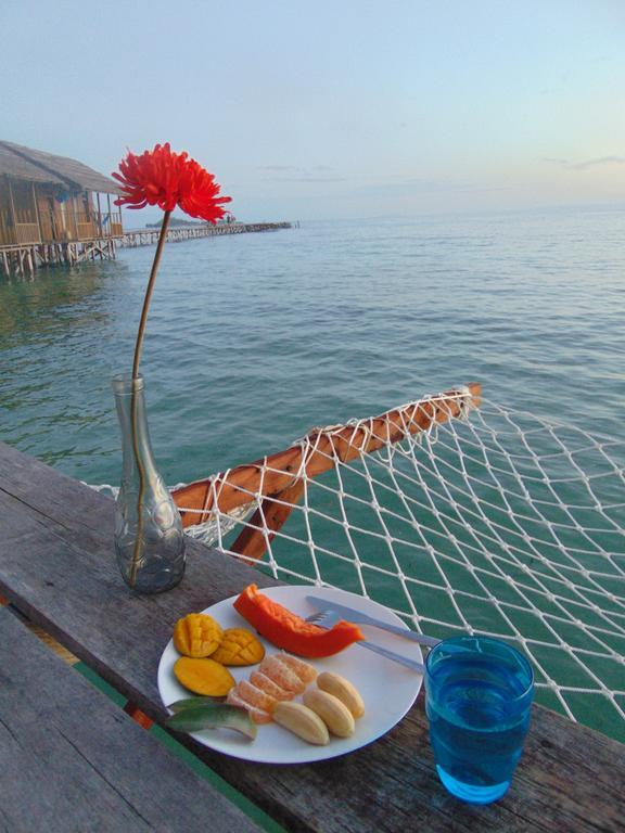 Hamueco Dive Resort Raja Ampat Rabia Kültér fotó