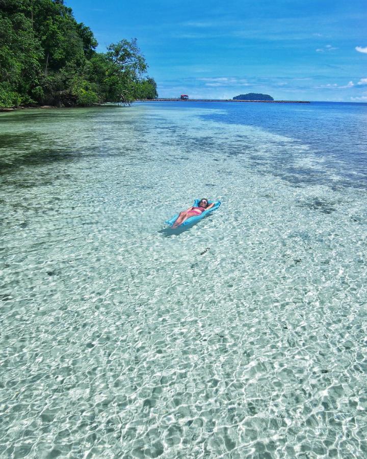 Hamueco Dive Resort Raja Ampat Rabia Kültér fotó