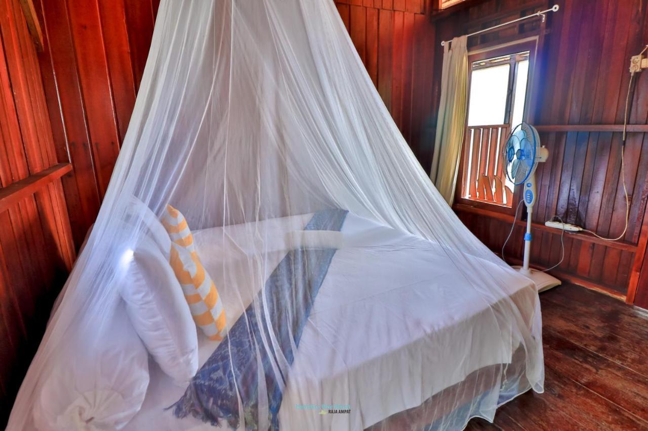 Hamueco Dive Resort Raja Ampat Rabia Kültér fotó